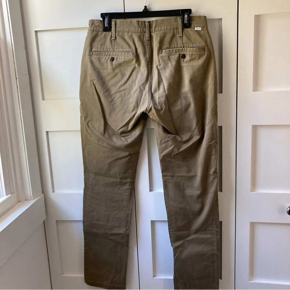 Men's Casual Levi’s Chino pants Size 29 x 32